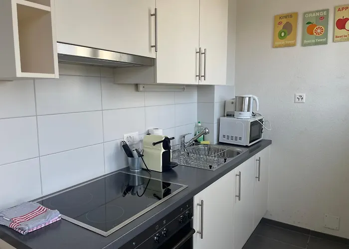 Beautiful 2 Minutes From Train Station Lausanne